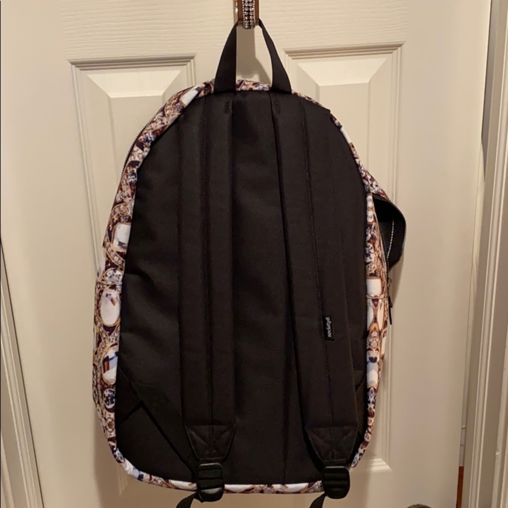 New Backpack - Picture 4 of 4